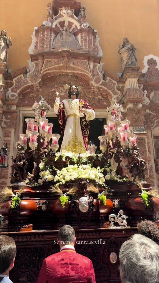 Post 4 by Semana_Santa.Sevilla on TikTok (video)