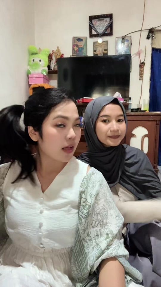 Post 6 by akulitha on TikTok (video)