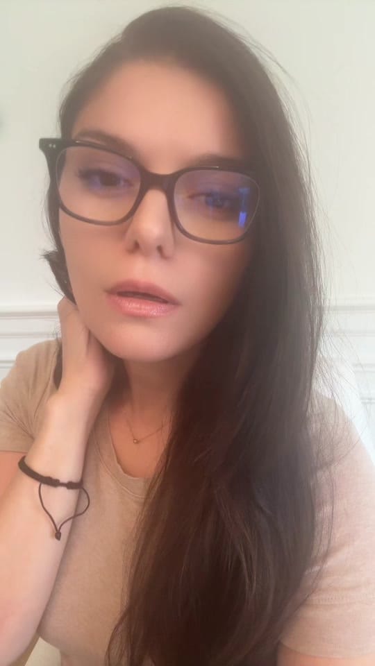 Post 1 by Kat Moran on TikTok (video)