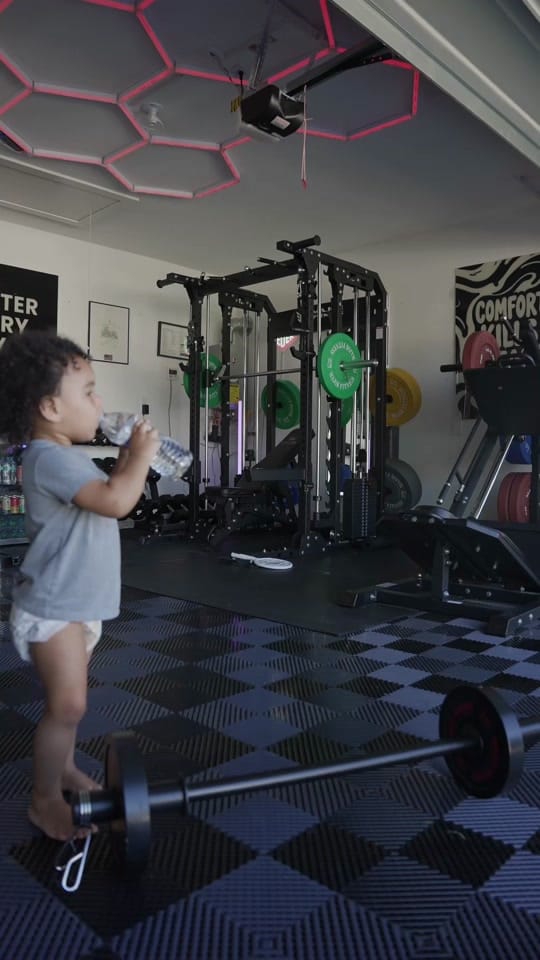 Post 1 by aaronnmarkss on TikTok (video)