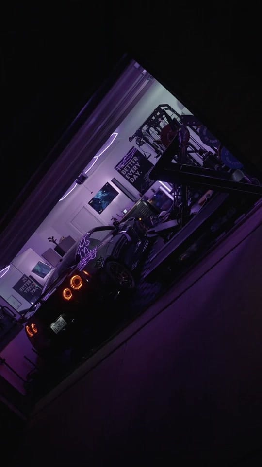 Post 6 by aaronnmarkss on TikTok (video)