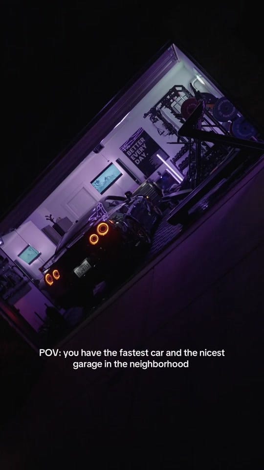 Post 7 by aaronnmarkss on TikTok (video)