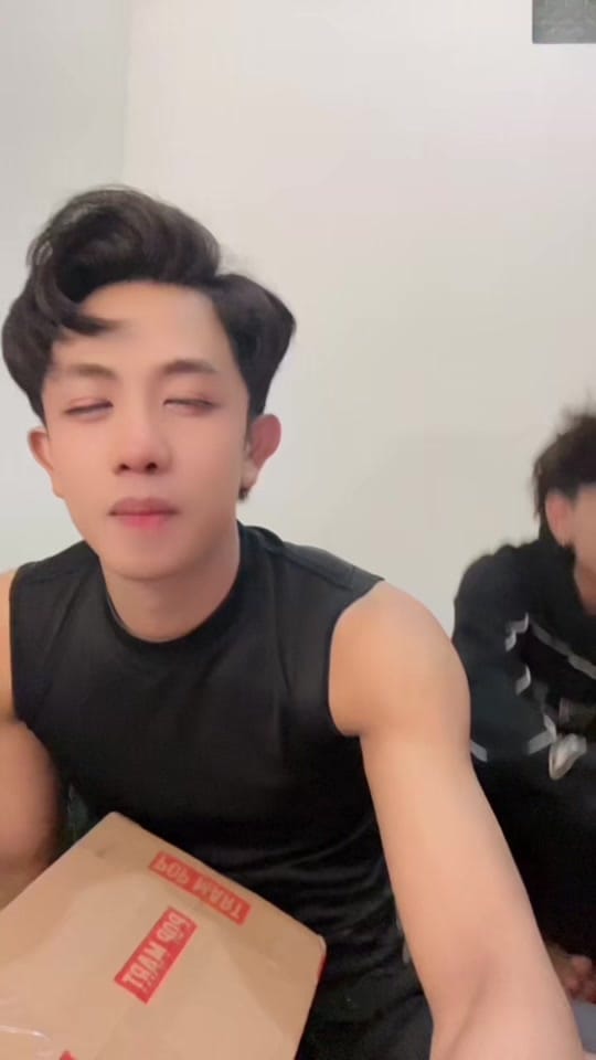 Post 6 by Jo on TikTok (video)