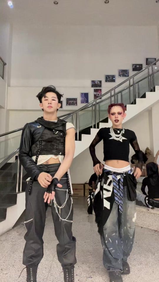 Post 7 by Jo on TikTok (video)
