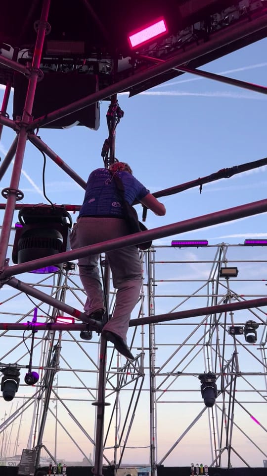Post 1 by Albert Rei on TikTok (video)