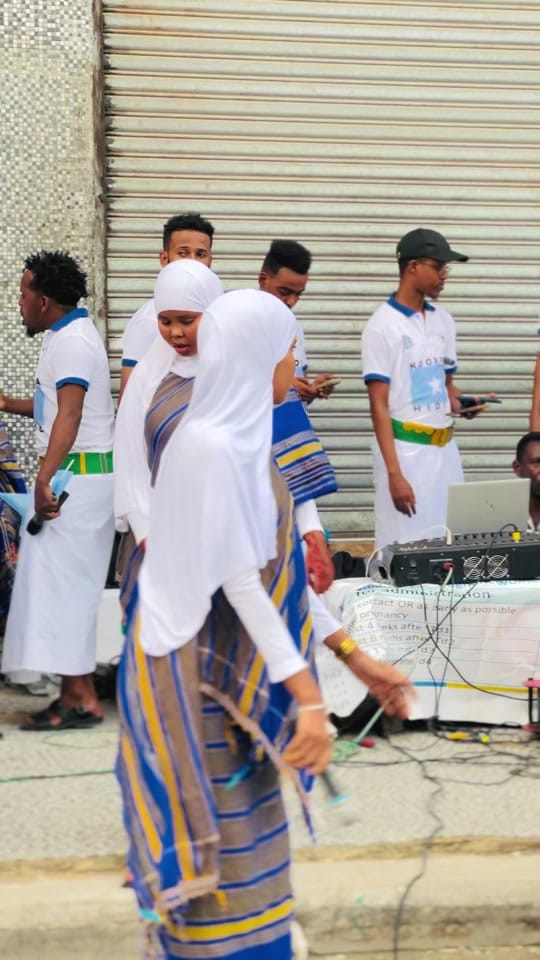 Post 5 by Öźīl🇸🇴 on TikTok (video)