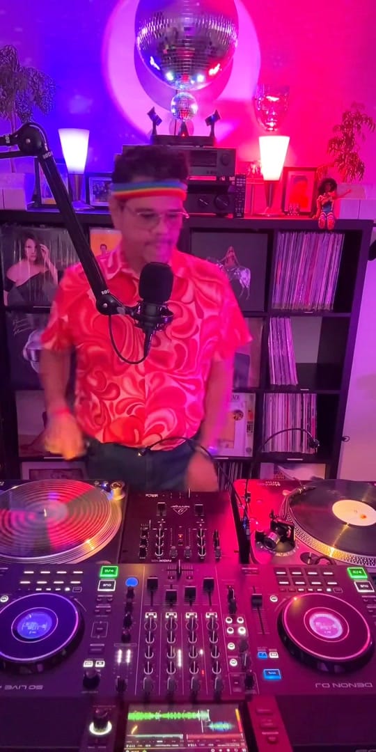 Post 5 by DJ Valentino Rose on TikTok (video)