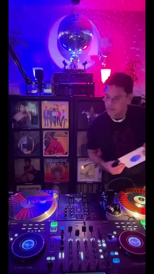 Post 9 by DJ Valentino Rose on TikTok (video)