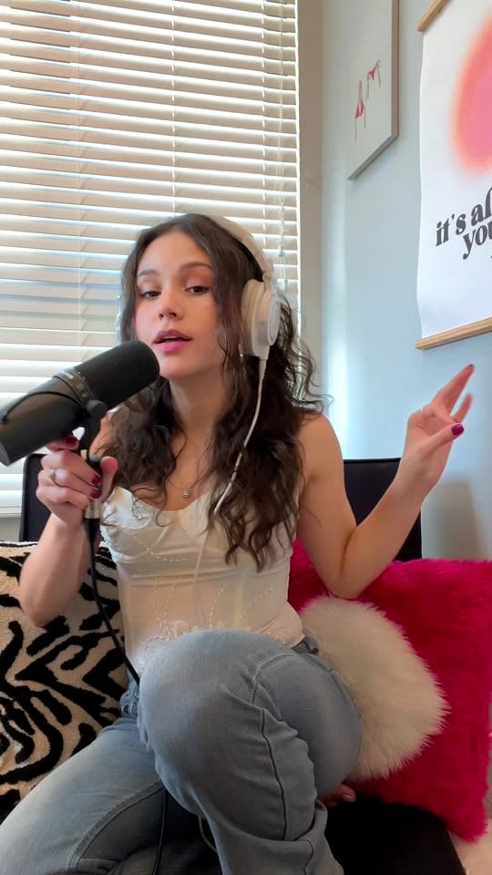 Post 5 by valenttinadias on TikTok (video)