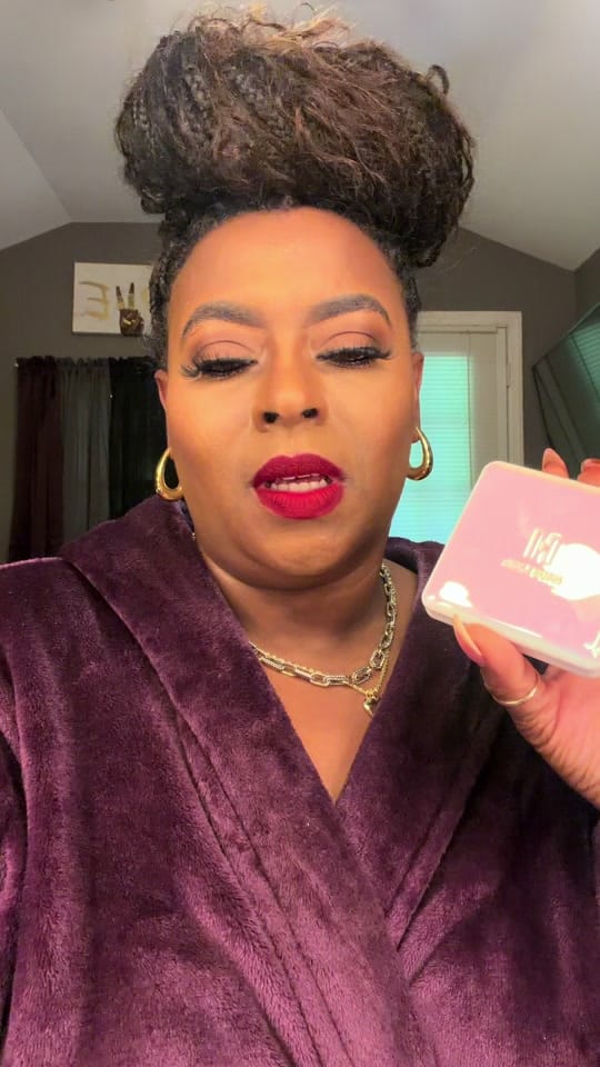 Post 3 by jayeeebellthomp on TikTok (video)