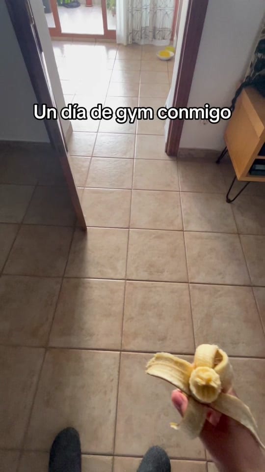 Post 4 by Javi 📸 on TikTok (video)