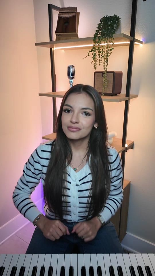 Post 3 by andreainfanteoficial on TikTok (video)