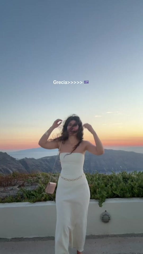 Post 4 by Julia Leivas on TikTok (video)