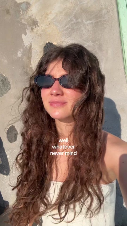 Post 2 by Julia Leivas on TikTok (video)
