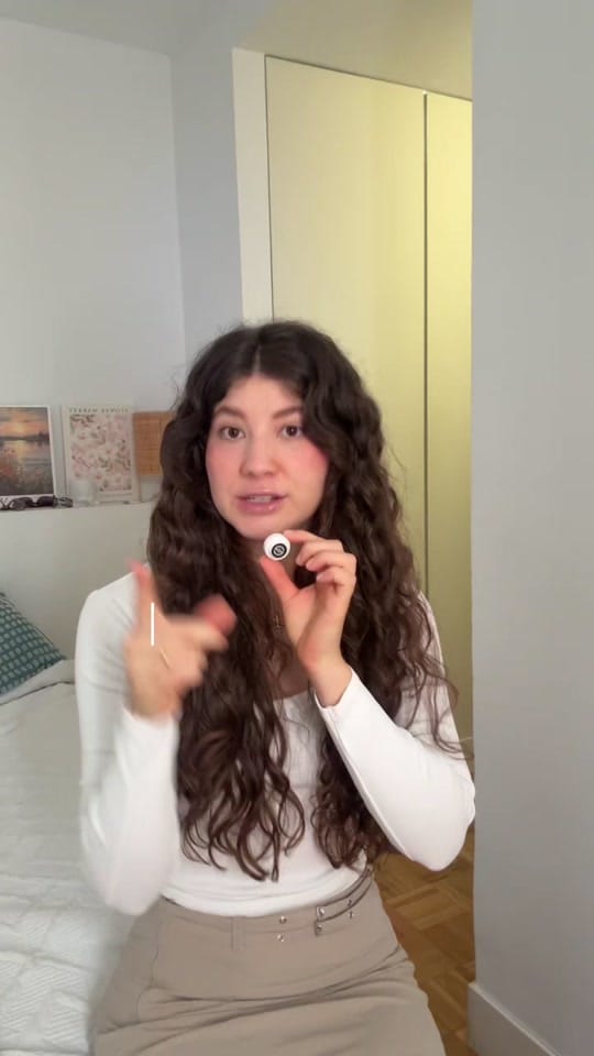 Post 6 by Julia Leivas on TikTok (video)