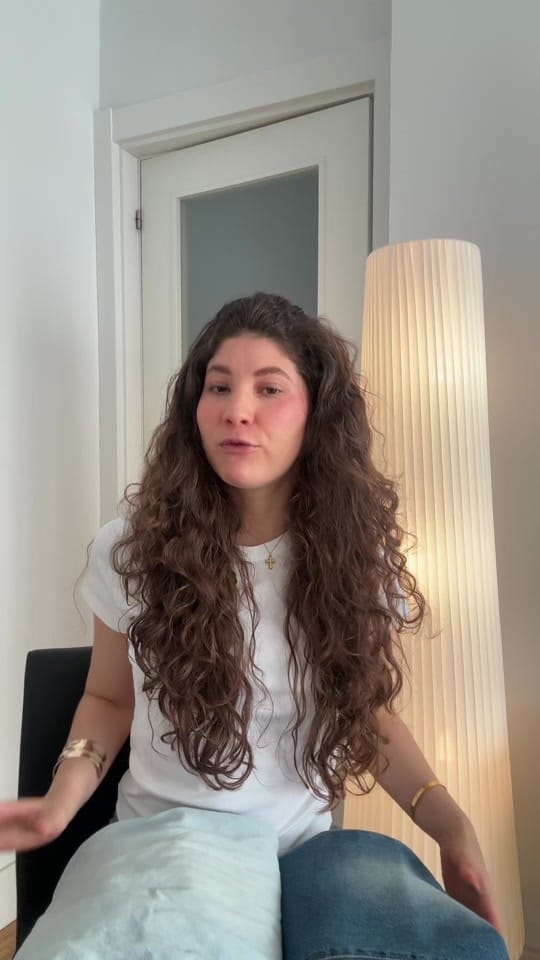Post 7 by Julia Leivas on TikTok (video)