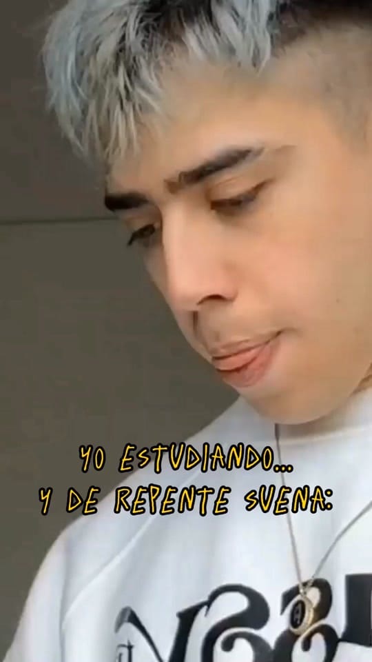 Post 8 by MúsiKero, LocoxlaMúsica on TikTok (video)