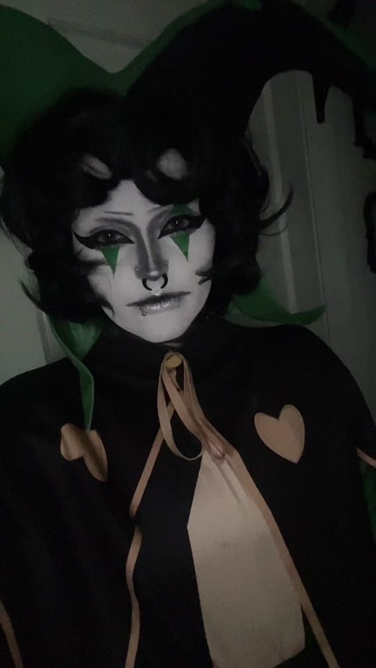 Post 1 by 𖤐𝔉𝔞𝔩𝔩𝔢𝔫𖤐 on TikTok (video)