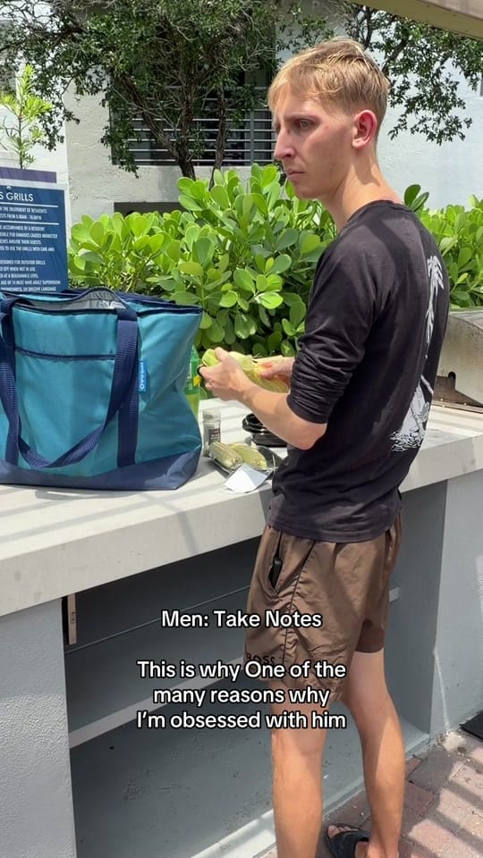Post 5 by AMANDA SAEZ on TikTok (video)