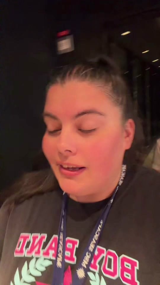 Post 4 by Boyband Nicole on TikTok (video)