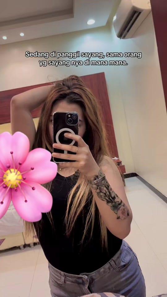 Post 8 by Melanie Ani on TikTok (video)
