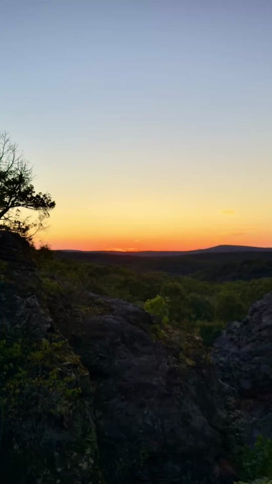 Post 6 by Rayvan Cook on TikTok (video)