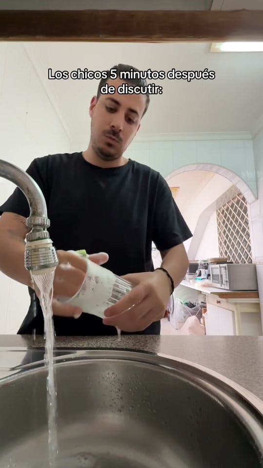 Post 1 by Suli on TikTok (video)