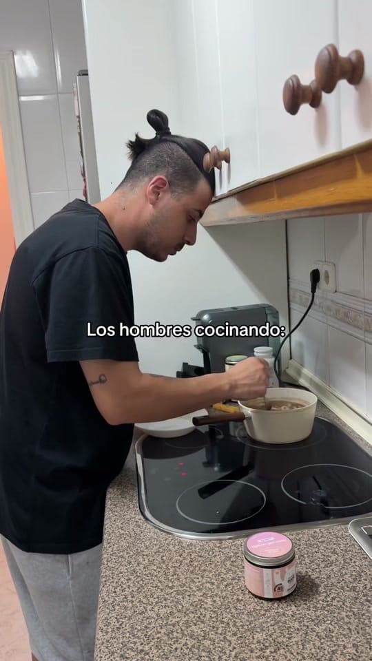 Post 2 by Suli on TikTok (video)
