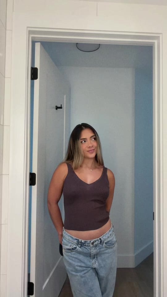 Post 6 by Laura Buitrago on TikTok (video)