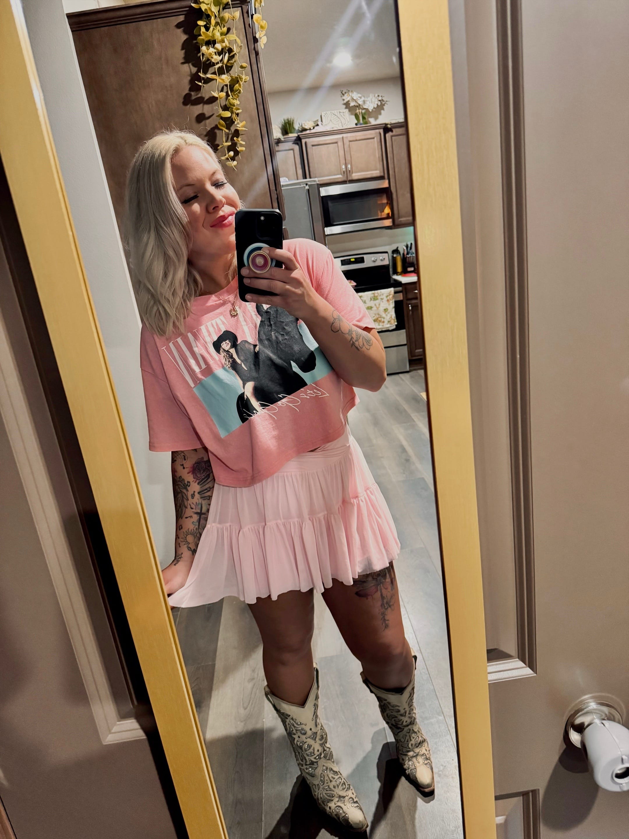 Post 1 by Stephanie Renee Music on TikTok (video)
