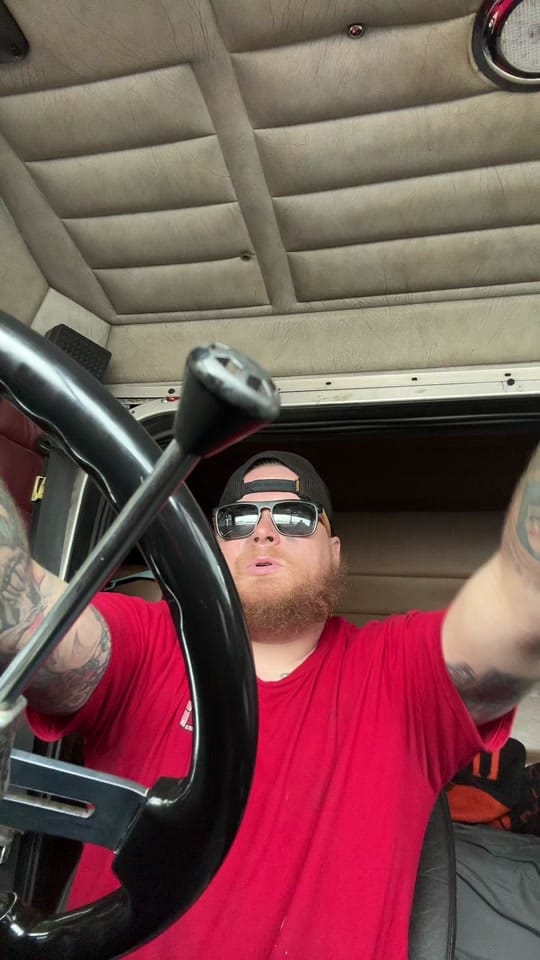 Post 3 by Chaz Pumphrey on TikTok (video)