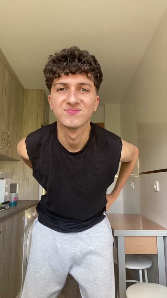Post 6 by Josias De La Rosa on TikTok (video)