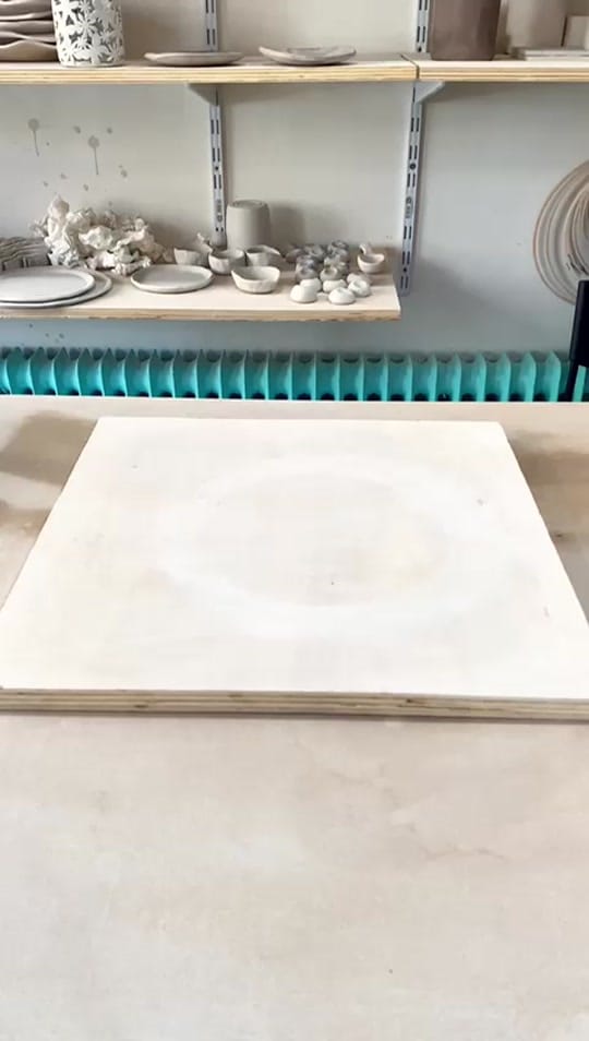 Post 8 by Elena Ágata Ceramics on TikTok (video)