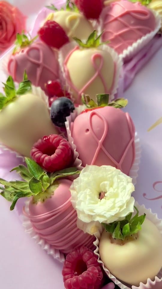 Post 1 by KaLaurie Paris on TikTok (video)