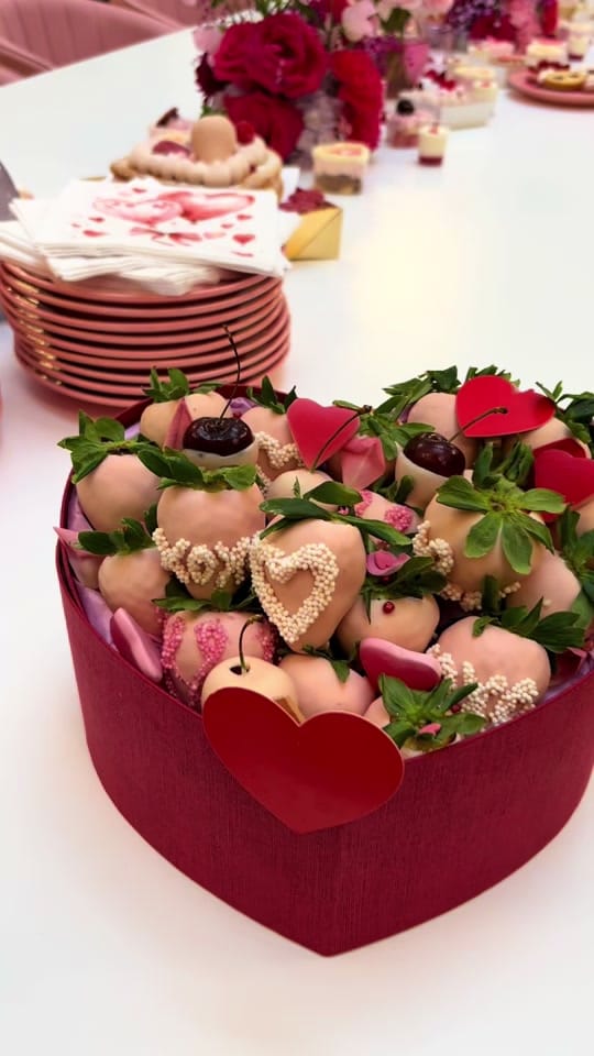 Post 7 by KaLaurie Paris on TikTok (video)