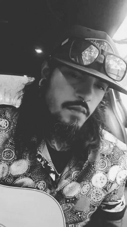 Post 4 by Kevin Millan on TikTok (video)