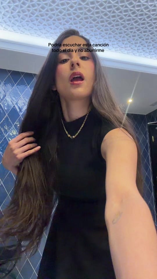 Post 4 by estefigomez on TikTok (video)