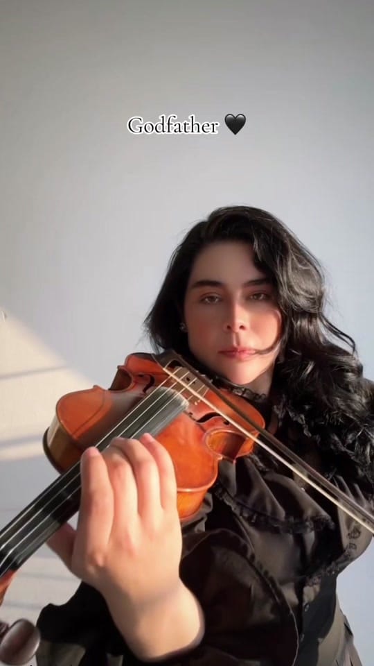 Post 3 by Aspen Quirico🎻 on TikTok (video)