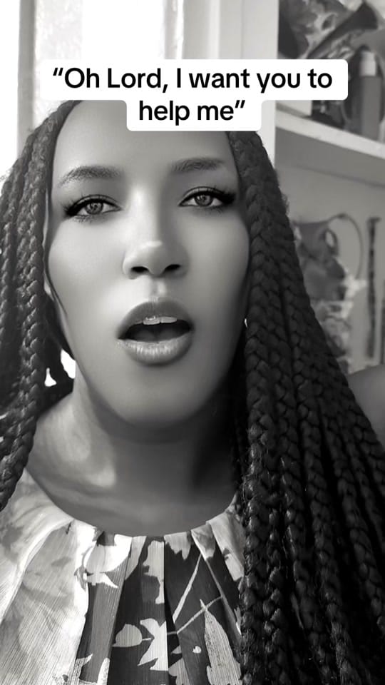 Post 6 by Sonia Grace on TikTok (video)