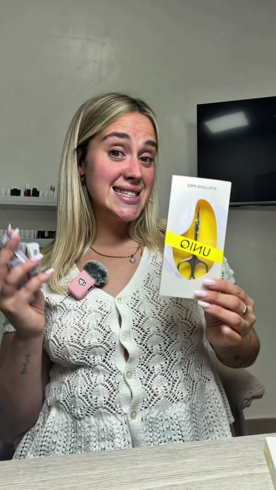 Post 2 by Nails by Maria Dong 💅🏼 on TikTok (video)