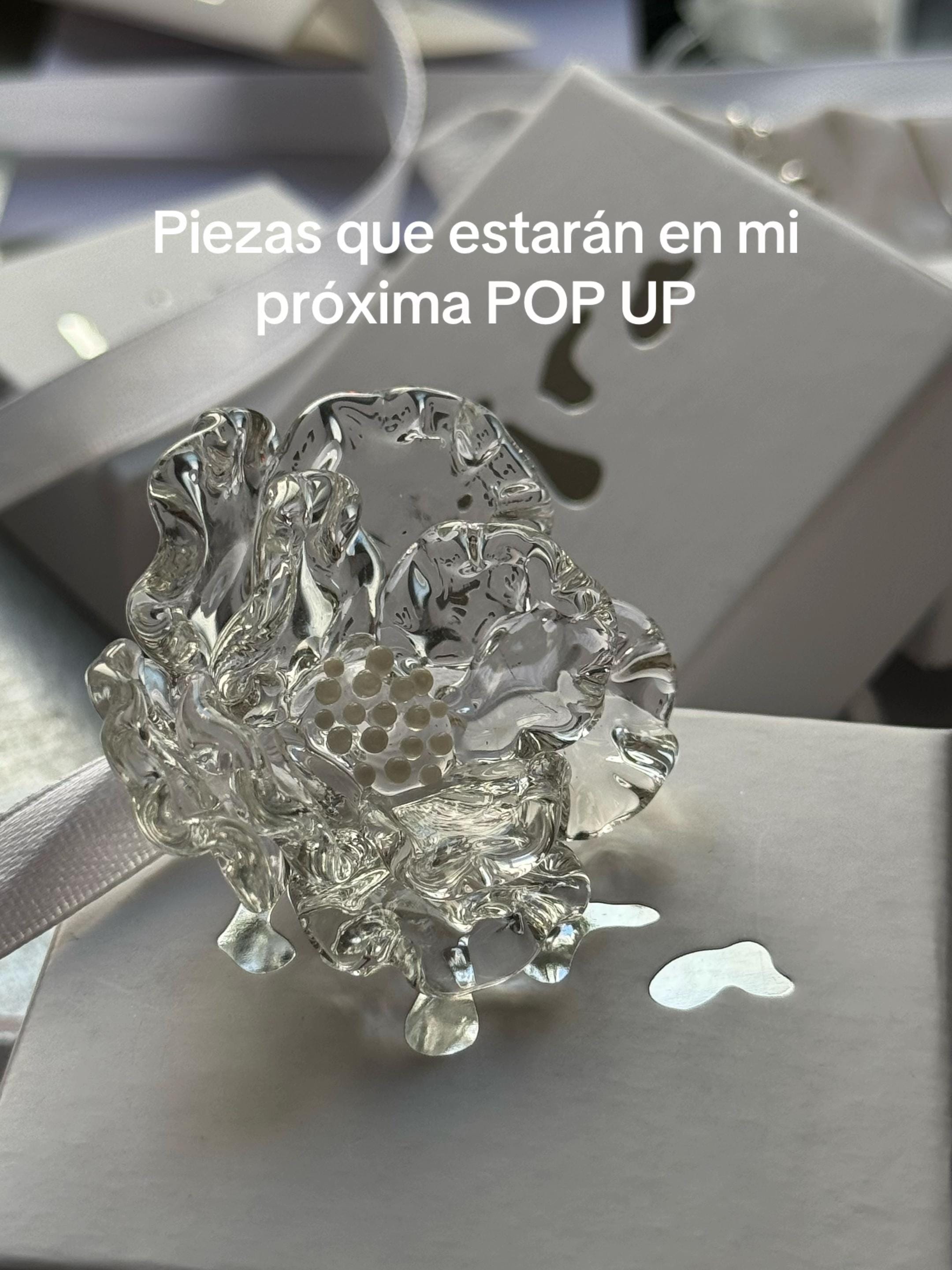 Post 1 by Boira Glass on TikTok (video)