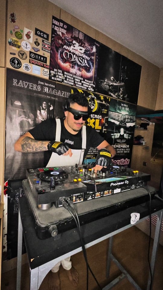 Post 1 by polmoyadj on TikTok (video)