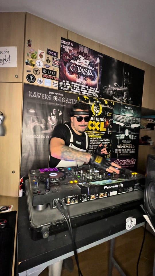 Post 9 by polmoyadj on TikTok (video)