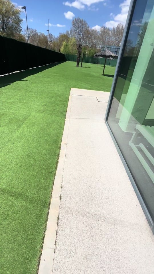 Post 1 by AlexandraVioletaArtist on TikTok (video)