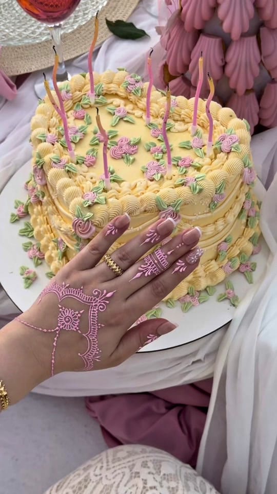 Post 5 by Inspibe | Luxury Bridal Henna on TikTok (video)
