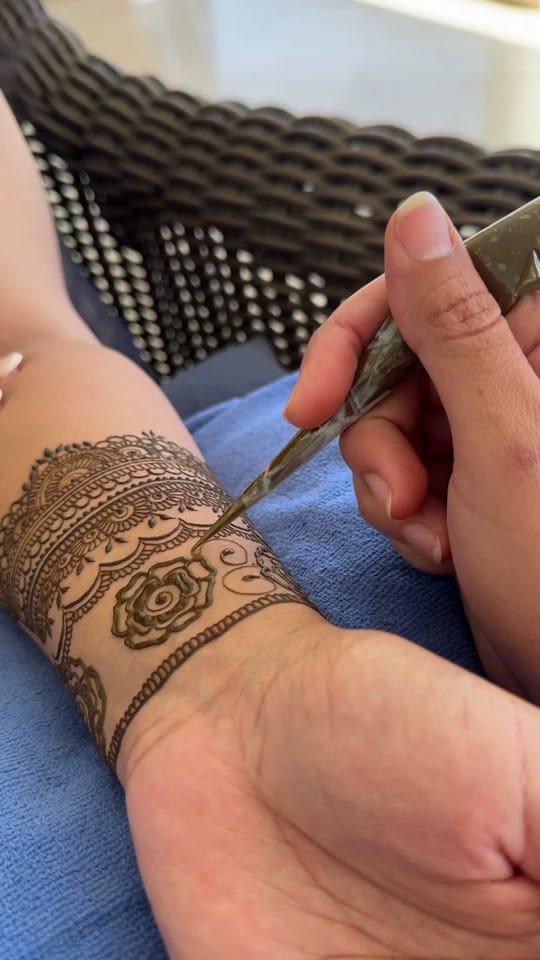 Post 2 by Inspibe | Luxury Bridal Henna on TikTok (video)