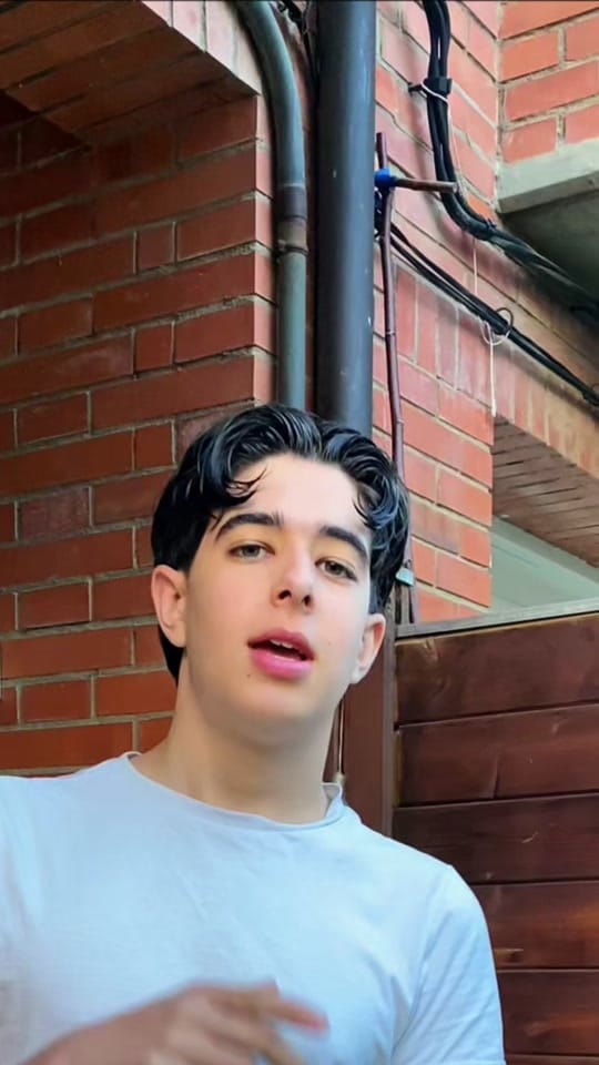 Post 2 by nexeoo on TikTok (video)