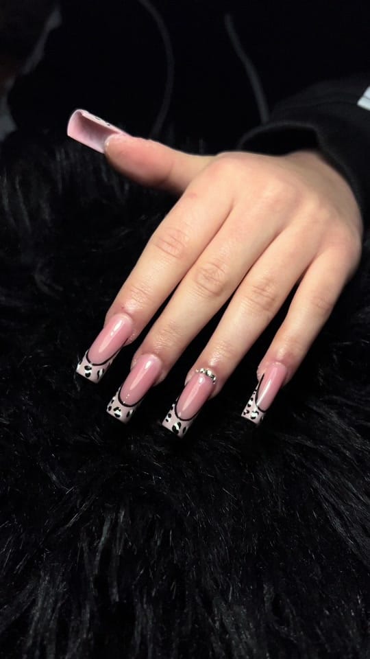 Post 1 by Nails_Maipu on TikTok (video)