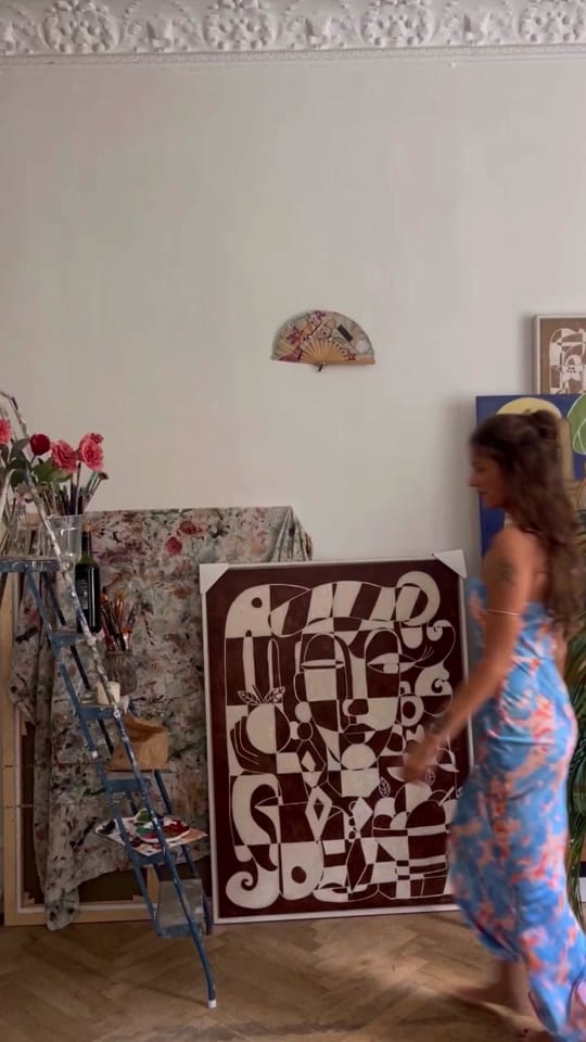 Post 2 by Daniella Jones on TikTok (video)