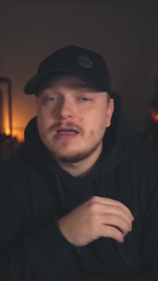 Post 8 by 𝗝𝗮𝘃𝗶𝗦𝗸𝗮𝘂 on TikTok (video)